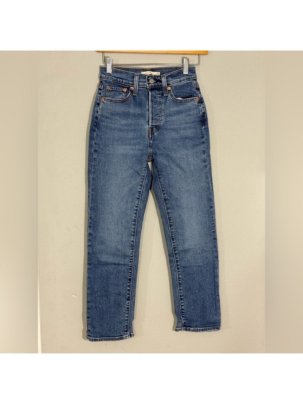 Levi’s Wedgie Straight Jeans Sz25 High Rise Button Fly